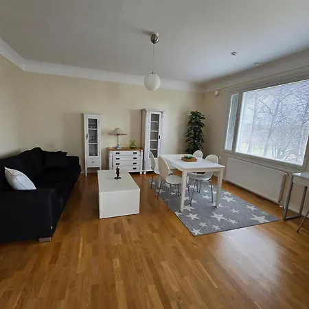 Room's House 7 200m2 * Rauma