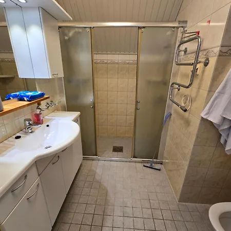 Room's House 7 200m2