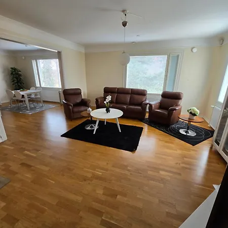 Room's House 7 200m2