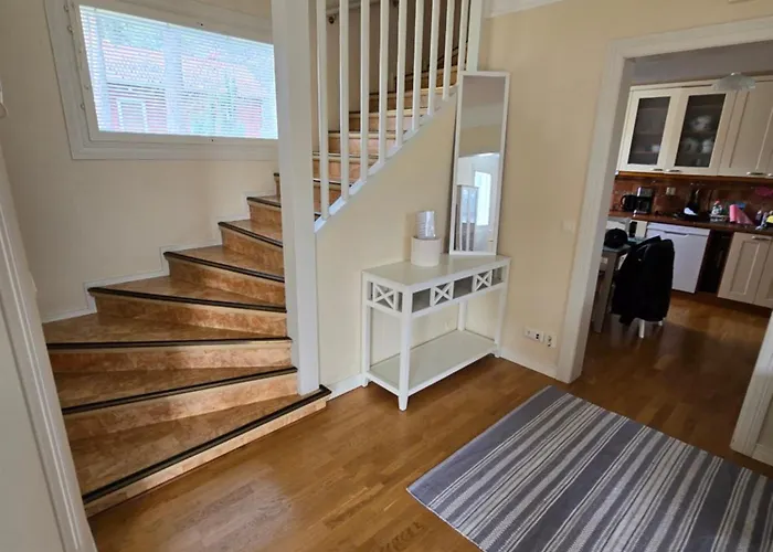 Room's House 7 200m2 Rauma